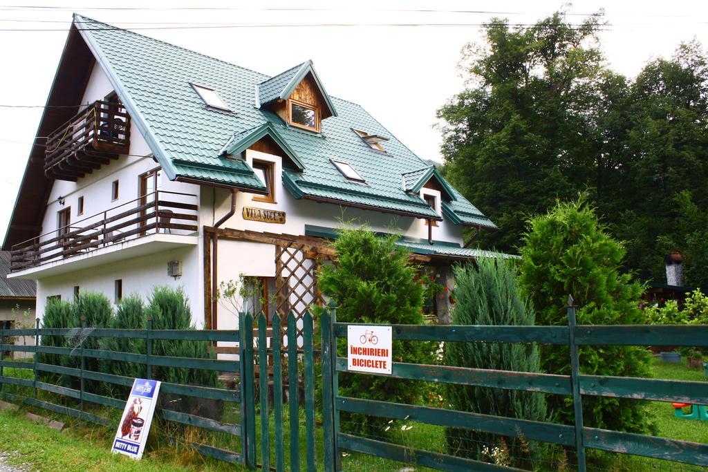 ホテルVila Sucu Poiana Mărului エクステリア 写真